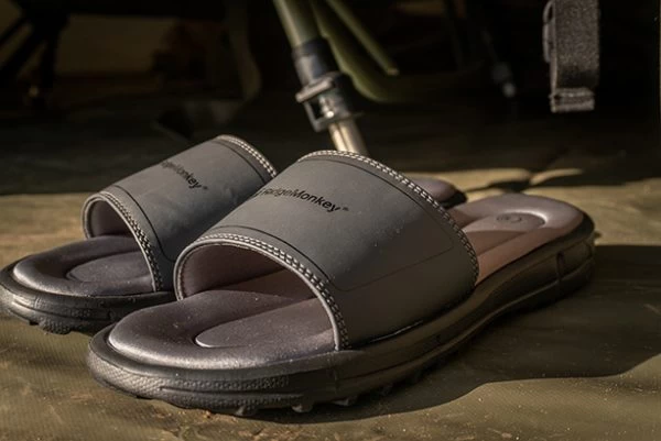 RidgeMonkey APEarel Dropback Sliders Grey 6 RidgeMonkey APEarel Dropback Sliders Grey - Image 4